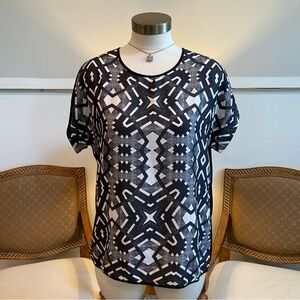 VIDA Geometric Black and White Top, Women's Small